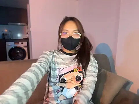 Phuong_Bee - 🍒 Oil pussy