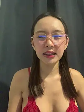 YoungPinay_022 - bounce boobs/ tongue out