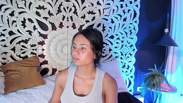 Mindy_sweety - Cameltoe and slap pussy x4