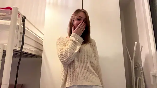 Sereneglowz - Massage my tits🖤