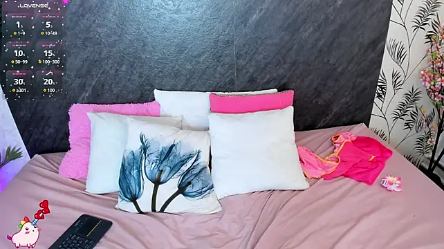 LiaRivers - dance 1 song naked