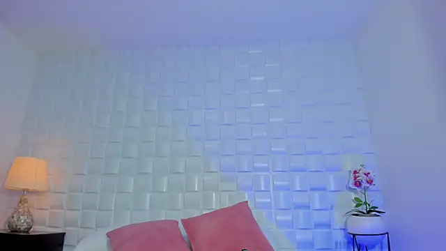 iris_torrez_