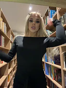 AlyssaFoxx_ - Suck Fingers & Play Asshole🔥