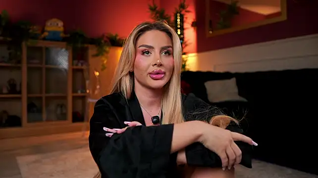 AshleySinn - The BIGGEST KING EVER