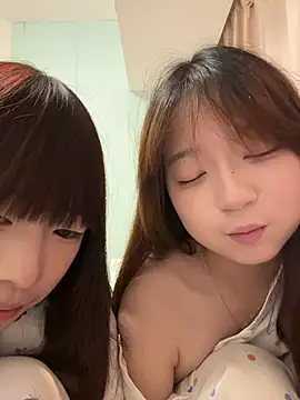 Xmm-2026 - 玩弄闺蜜，让她高潮不断