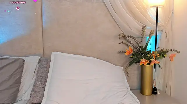 Saori_newman - SHOW TITS