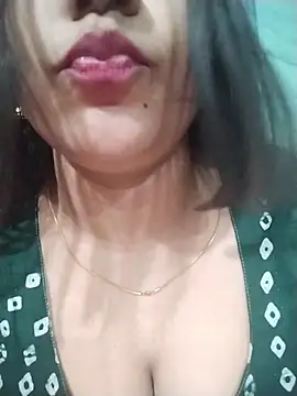 Fathema100 - SHOW BOOBS