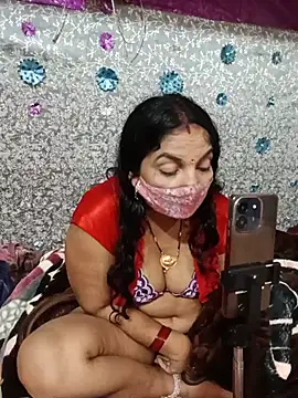 Priyanka_hot88 - Follow in Instagram