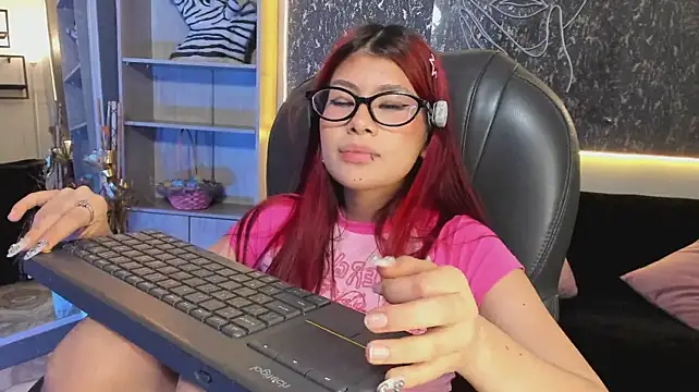 Zoeecarter_ - Show squirt + fingers at the asshole 🍑