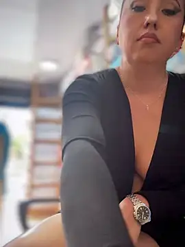 VIOLETA-25_ - Fill me with love for my birthday ✨😘🔥