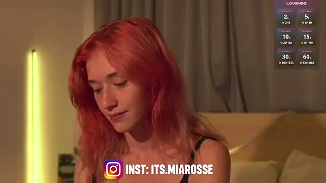 ItsMiaRosee - show breasts❤️