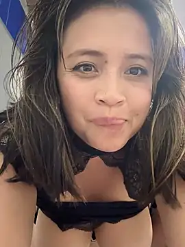 Mila_Rysky1 - DINAMITE MY PUSSY VIBES💦Public Place