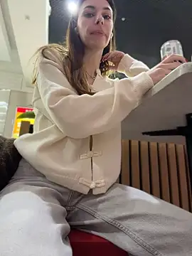 AmelieCrystal - show you my titties >_<