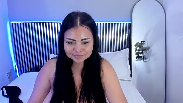 Nataly_Freckles - SHOW MILK FROM TITS