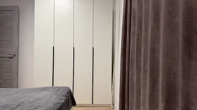 KarmenAlson - Do you want to see my legs?