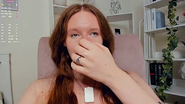 ZaraBluitt - play with my wet pussy hehe