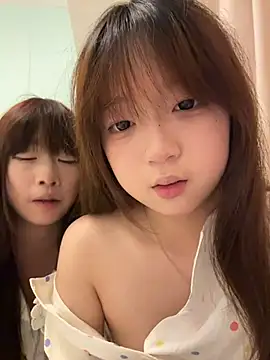 Xmm-2026 - 玩弄闺蜜，让她高潮不断