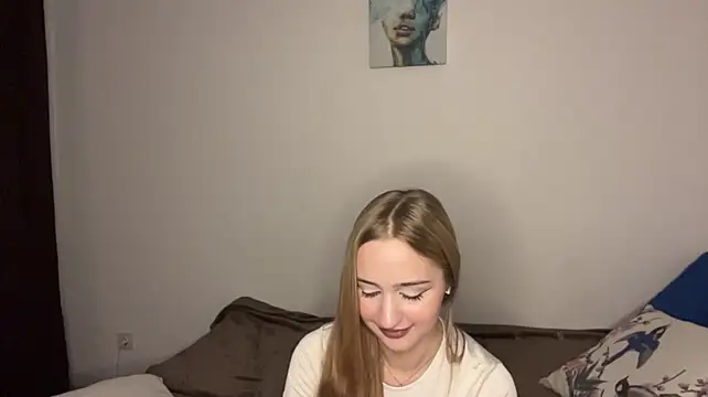 SexyLuxymur - show my slobbery little tongue