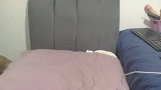 Sluttylaura21 - New month