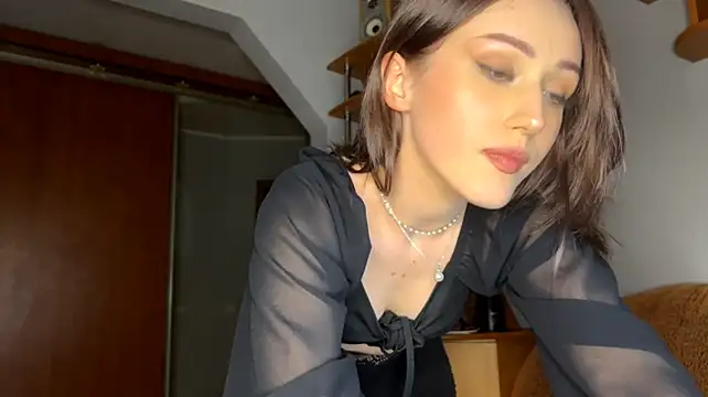 ShannanWohlers - Give my breast some soft massage <3
