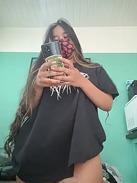 Maskgirlhot666 - BRINQUEDO NO CUZINHO de 4