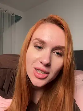ChiaraVelvet - Lick 2 Fingers like a Penis 💦