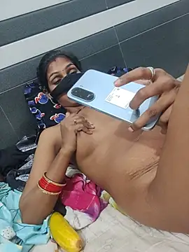 V_Hot_Sonam