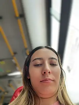 Kloe__t18 - Rife dildo in the bathroom of gym