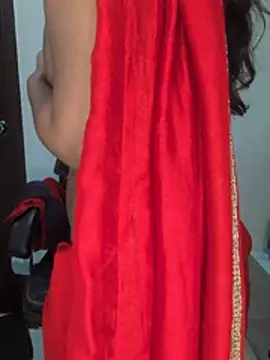 Shriya_reddy - Split on boobs and doing message