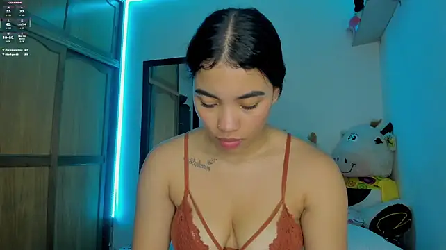 Lee_Ash - fingering pussy 🤤