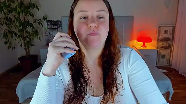PolinaSalvatore - show boobs