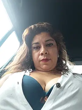 Laura-Hernandez - Sucking my friend's tits 😈
