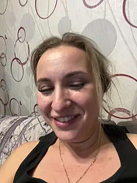 SweetOlga - Sit on my face