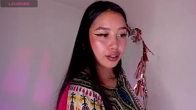 Viioleett_cum - TITS + MASSAGE