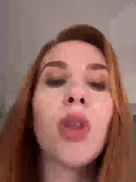 ChiaraVelvet - Lick 2 Fingers like a Penis 💦