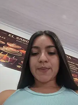 DulceCaroX - Dildo pussy in wall in the public