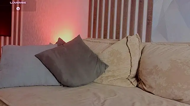 NikkiNicoleNyx - Keep going and make my pussy cumming 👀
