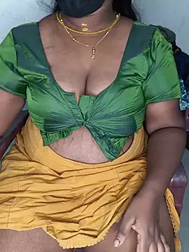 Lakshmi_tamil__ - Boobs oil massage