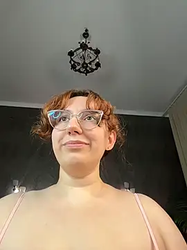 Ellie_coy_ - Massage boobies and look at the cam