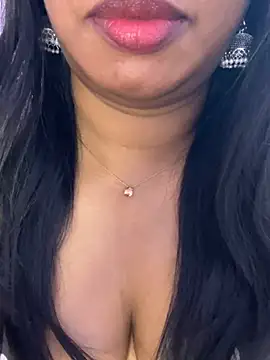 Tamil_Maaya