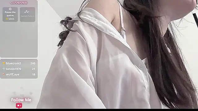 Qiqi-- - 祝你们发财~爸爸请用qiqi的大奶打灰机