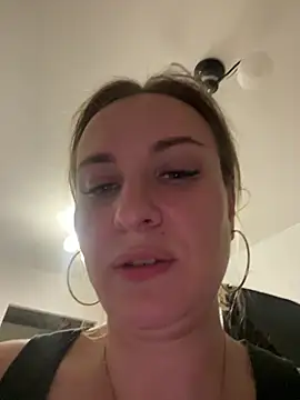 SweetOlga - Sit on my face