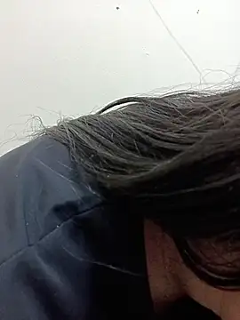 SofiaMendez1_ - Completely naked and playing with my cli
