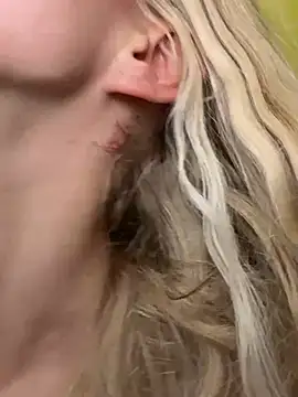 Kira_mia - TAKE KRAKEN 52CM&SUCK IN WALL 🚾