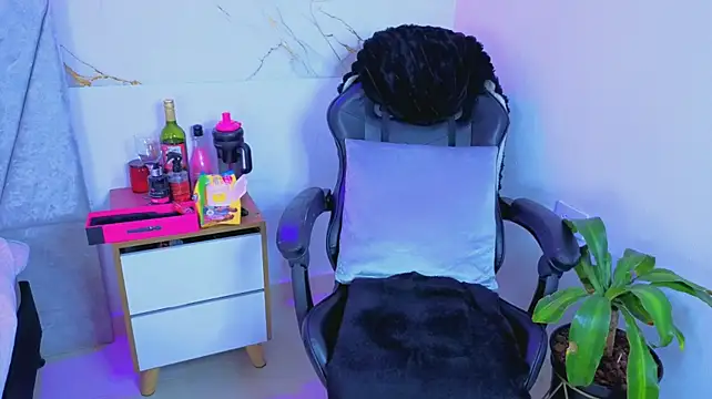 Babyzahara - sensual standing dance