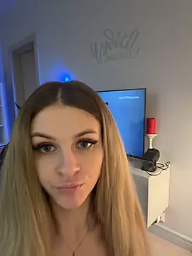 Love_Bri - Make my pussy very good