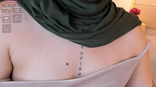 Anna-henao - tits + hard nipples