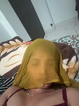 Miss_sarika76 - Boobs oil show