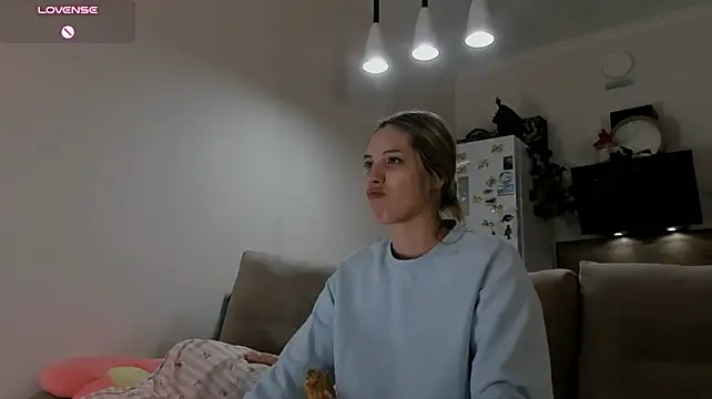 Hot__K - wet my pussy