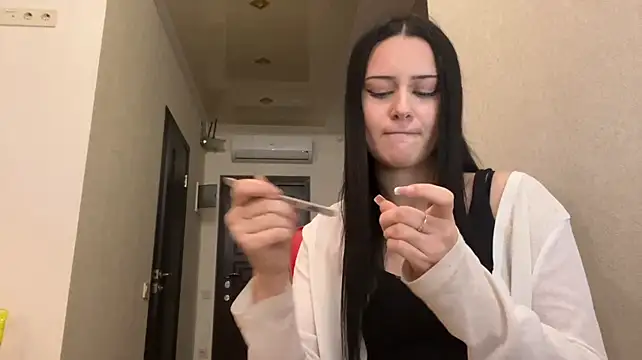 MadlynHales - Sensitive and sexy lick lips